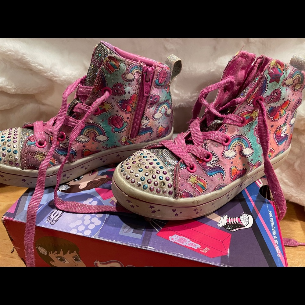 Girls sketchers sneakers